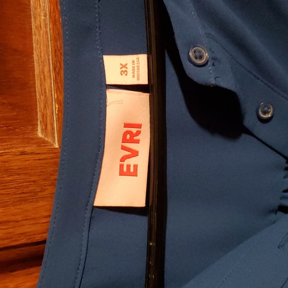 Evri blouse - Picture 3 of 4